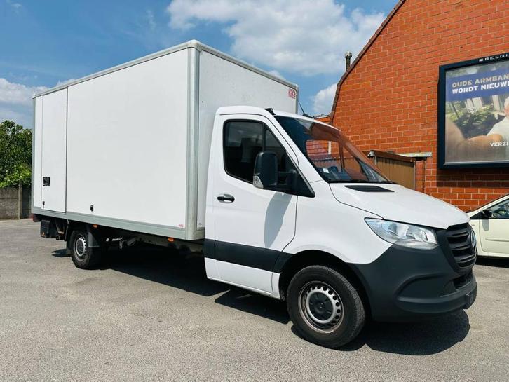 Mercedes-Benz sprinter 3 zit met meubelbak 2023-73.043 km, Auto's, Bestelwagens en Lichte vracht, Bedrijf, ABS, Airbags, Airconditioning