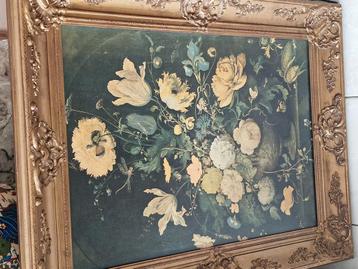 Klassiek bloemenschilderij in sierlijke gouden lijst beschikbaar voor biedingen