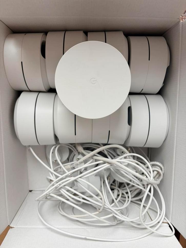 Google mesh systeem, 9 stuks, Computers en Software, Accesspoints, Zo goed als nieuw, Ophalen of Verzenden