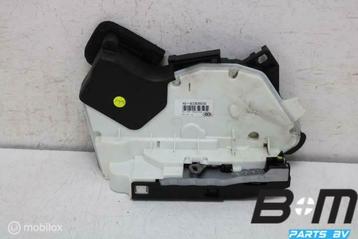 Portierslot rechtsachter VW Passat B8 5E0839016 beschikbaar voor biedingen