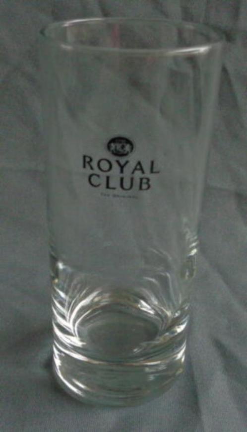 ROYAL CLUB DRINK verre à long drink H14,5xO6cm 25cl tonic li, Maison & Meubles, Cuisine | Vaisselle, Utilisé, Verre, Enlèvement ou Envoi