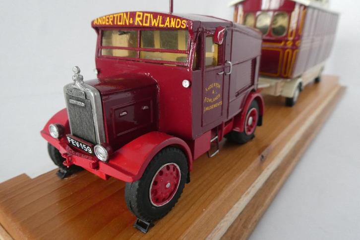 Scammell Show Trac + Living Van, Hobby en Vrije tijd, Modelauto's | 1:50, Nieuw, Bus of Vrachtwagen, Overige merken, Ophalen of Verzenden