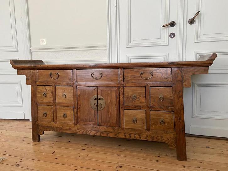 Magnifique buffet chinois, Maison & Meubles, Armoires | Buffets, Enlèvement