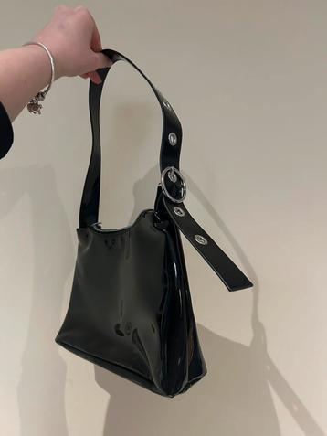 Handtas H&M beschikbaar voor biedingen