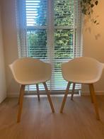 2  witte stoelen in de stijl van Hay, Huis en Inrichting, Ophalen, Zo goed als nieuw