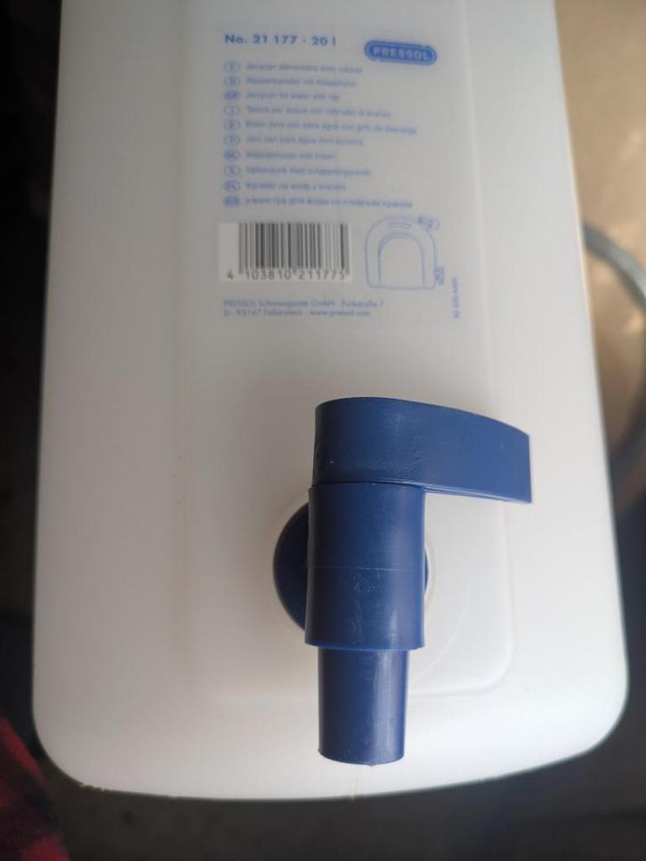 2 jerrycans PRESSOL de 20 litres chaque avec robinet, Caravans en Kamperen, Mobilhome-accessoires, Ophalen of Verzenden