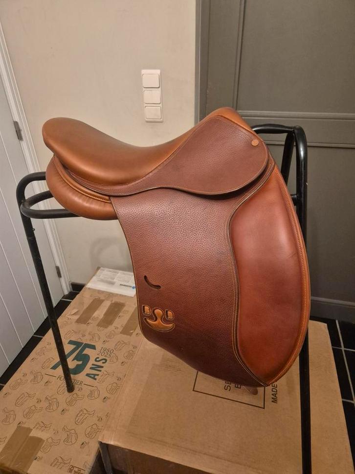 Bruno delgrange / butet / cwd/ 16.5/17/17.5 /18 inch, Animaux & Accessoires, Chevaux & Poneys | Selles, Dressage, Enlèvement ou Envoi