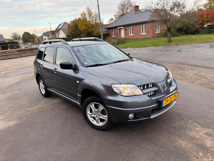 Mitsubishi Outlander Invité+ Sport G3 2.0 MPI 2WD 2008 Grijs, Autos, Mitsubishi, Particulier, Outlander, ABS, Airbags, Air conditionné