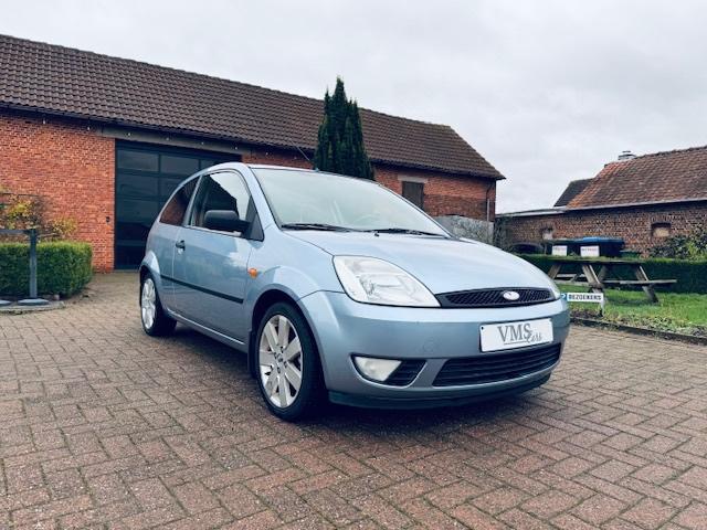Ford Fiesta 1.3 Essence * Garantie * Climatiseur *, Autos, Ford, Entreprise, Achat, Fiësta, ABS, Airbags, Air conditionné, Ordinateur de bord