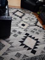 Tapis laine noir et beige, Enlèvement, Noir, Tapis