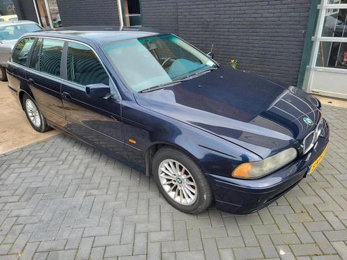 BMW 5-serie Touring 525i bj2000 werkende airco nieuwe banden, Auto's, BMW, Bedrijf, Te koop, 5 Reeks, ABS, Airbags, Boordcomputer