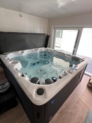 Jacuzzi te koop., Enlèvement, Comme neuf