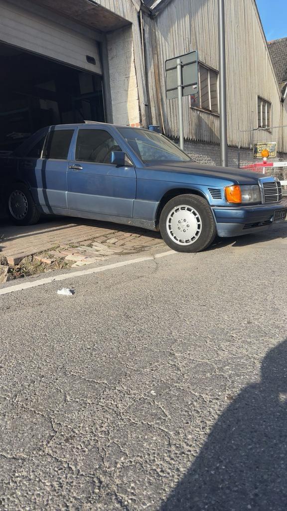 Mercedes 190 2.5 turbodiesel, Auto's, Mercedes-Benz, Particulier, 190-Serie, ABS, Diesel, 5 deurs, Automaat, Zwart, Leder, Ophalen