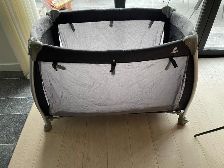 Bébé confort reisbedje (118 x 59) met draagtas incl matras, Kinderen en Baby's, Kinderkamer | Bedden, Zo goed als nieuw, Minder dan 140 cm