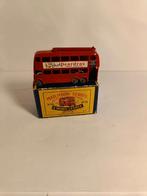 Matchbox Lesney 56a London Trolley Bus & B box, Hobby & Loisirs créatifs, Voitures miniatures | 1:87, Comme neuf, Lesney, Enlèvement ou Envoi