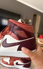 Jordan 1 Mid Dusty Peach, Kleding | Dames, Schoenen, Ophalen of Verzenden, Nieuw