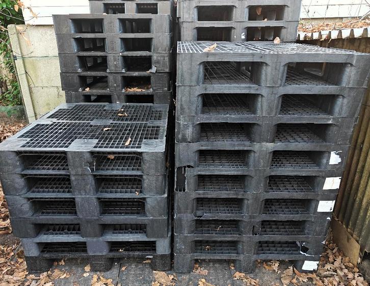 15 kunststof paletten 100x120cm, Bricolage & Construction, Bois & Planches, Utilisé, Enlèvement