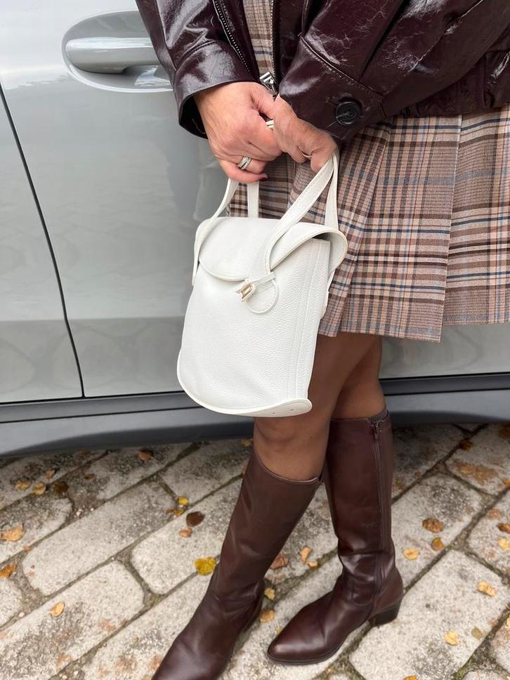 Een echte parel deze zeldzame Songė Blanc van Delvaux, Handtassen en Accessoires, Tassen | Damestassen, Zo goed als nieuw, Handtas