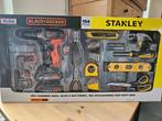 Doe-het-zelf pakket Black+Decker en Stanley, Doe-het-zelf en Bouw, Ophalen, Nieuw, Boor- en Schroefmachine, Variabele snelheid