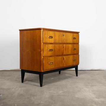 Prachtige vintage ladekast beschikbaar voor biedingen