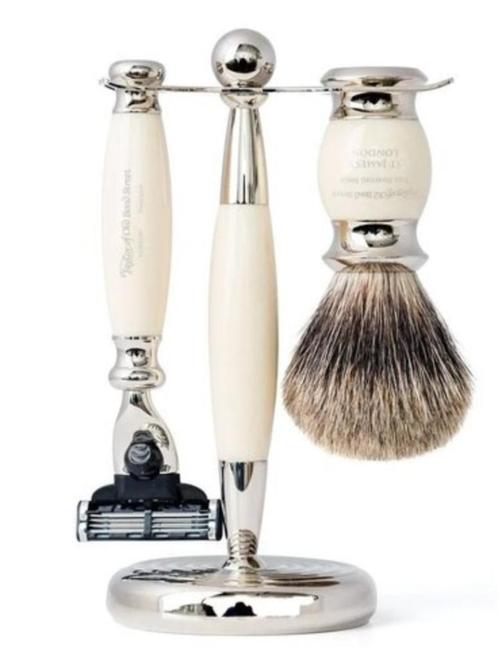 Terug Home Scheerset Mach3 Pure Badger Ed... Taylor of Old, Handtassen en Accessoires, Uiterlijk | Gezichtsverzorging, Nieuw, Verzorging