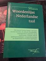 Groene boekje - woordenlijst Nederlandse taal, Boeken, Woordenboeken, Ophalen of Verzenden, Zo goed als nieuw