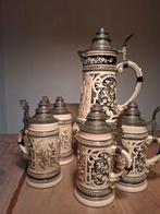 Originele Duitse bierkan met bierpullen, Collections, Porcelaine, Cristal & Couverts, Enlèvement, Comme neuf, Service complet