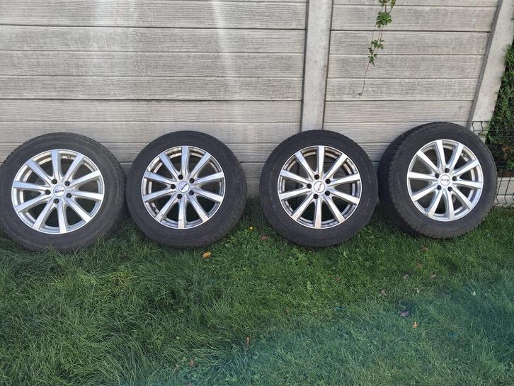 Jantes 215/60 R17, Auto-onderdelen, Banden en Velgen, Band(en), Winterbanden, 17 inch, Overige, Personenwagen, Gebruikt, Ophalen