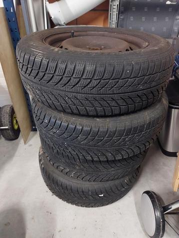 Winterbanden 195/65R15 91H op velg 5x112 Vw/Seat/skoda/audi beschikbaar voor biedingen