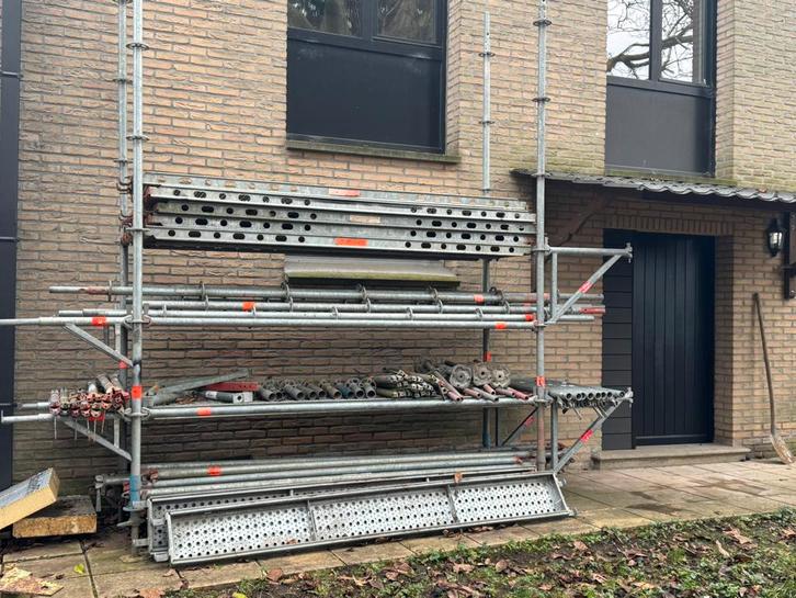 Layer Steling 60 m3  ±8 meter werkhoogte 80m3, Doe-het-zelf en Bouw, Steigers, Gebruikt, Ophalen