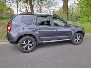 Dacia Duster 1.2 Benzine. Van 2017. Euro 6B. Goede staat., Auto's, Voorwielaandrijving, 4 cilinders, Duster, Leder en Stof