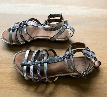 Zilveren platte sandalen van Chicmuse