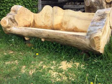Tuinbank uit massiefe boomstam 160cm  beschikbaar voor biedingen