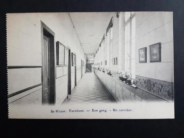 Postkaart Turnhout St-Victor Een gang, Verzamelen, Postkaarten | België, Ongelopen, Antwerpen, Voor 1920, Ophalen of Verzenden