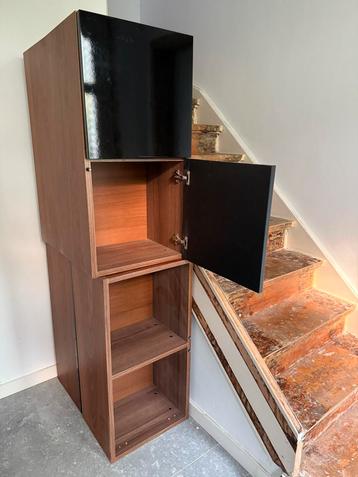 Hangkasten walnoot-zwart, Huis en Inrichting, Ophalen, 50 tot 100 cm, Zo goed als nieuw, Minder dan 100 cm