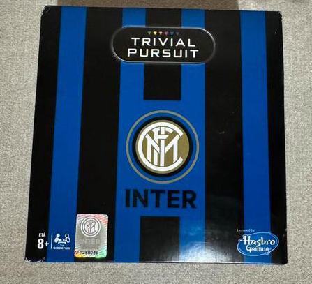 Trivial Pursuit Inter Milan — NIEUW in blisterverpakking, Hobby en Vrije tijd, Gezelschapsspellen | Kaartspellen, Nieuw, Een of twee spelers