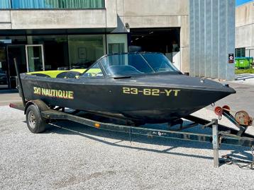 Correctcraft Ski Nautique V8 260 PK beschikbaar voor biedingen