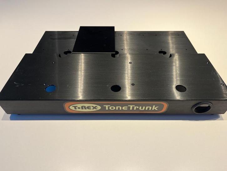 Pedalboard ToneTrunk T-Rex 45 + tas, Musique & Instruments, Effets, Utilisé, Enlèvement ou Envoi