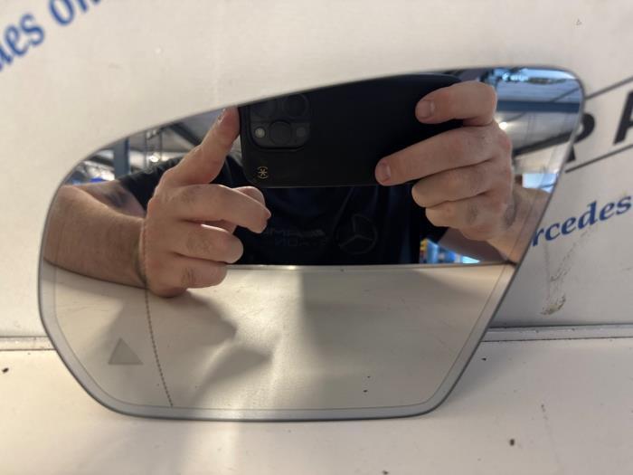 Spiegelglas links van een Mercedes B-Klasse, Auto-onderdelen, Spiegels, Mercedes-Benz, Gebruikt, 3 maanden garantie, Ophalen of Verzenden