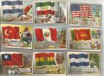 Topps Flags of the world uit 1956 (69 vintage kaarten), Collections, Photos & Gravures, Autres sujets/thèmes, 1940 à 1960, Utilisé