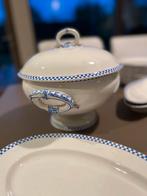 72 delig servies gestempeld “opaque de sarrequemines”, Ophalen