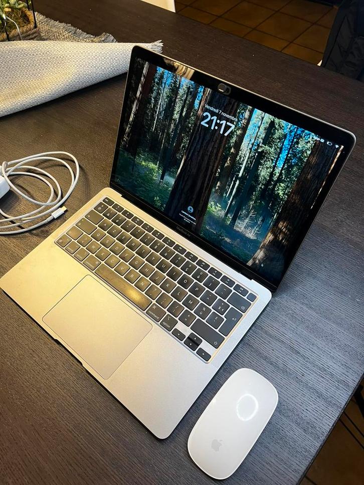 MacBook Air M1 (2020) — 8 GB RAM — Onberispelijke staat, Computers en Software, Apple Macbooks, Zo goed als nieuw, MacBook, Azerty