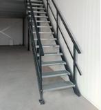 stalen trap met 2 leuningen en 14 tredes;, Doe-het-zelf en Bouw, Ophalen, Trap