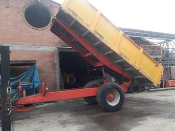 kipper +-7ton geremd goede staat  mag weg  sterke bak, nog i beschikbaar voor biedingen