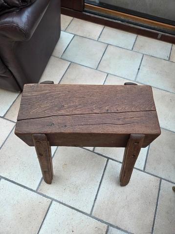 Tabouret unique fait par un artisan - plein chêne beschikbaar voor biedingen