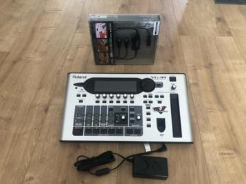 Roland VG99 met MIDI interface beschikbaar voor biedingen