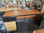 Grote en stevige bureau met ladenkastje op wielen, 100€, Huis en Inrichting, Bureaus, Ophalen, Gebruikt, Bureau