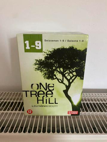 Dvd box One Tree Hill volledig, Enlèvement ou Envoi, Comme neuf