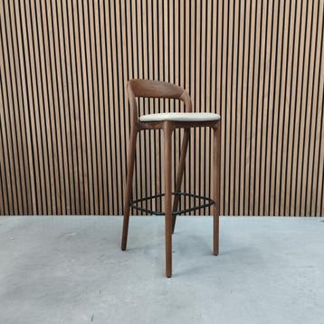 Artisan Neva barchair Select 112 beschikbaar voor biedingen