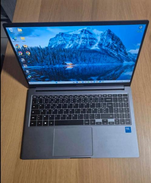 Pc portable Samsung galaxy book 4, Informatique & Logiciels, Chromebooks, Comme neuf, Enlèvement ou Envoi